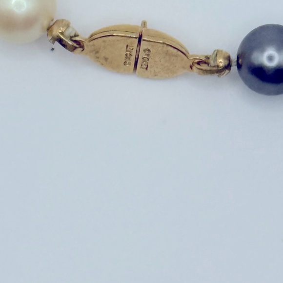 MONET CREAM FAUX PEARL HEMATITE BEAD NECKLACE GOLD TONE - Picture 4 of 5